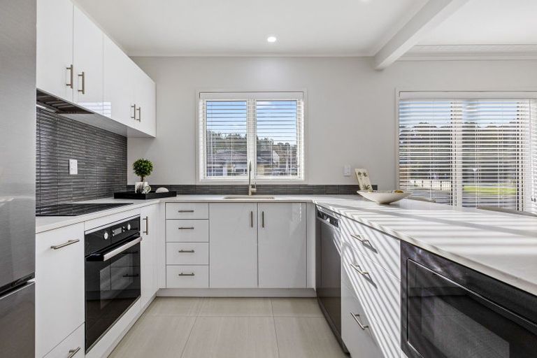 Photo of property in 1/486 Hibiscus Coast Highway, Orewa, 0931