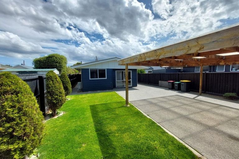 Photo of property in 1/237 Estuary Road, South New Brighton, Christchurch, 8062