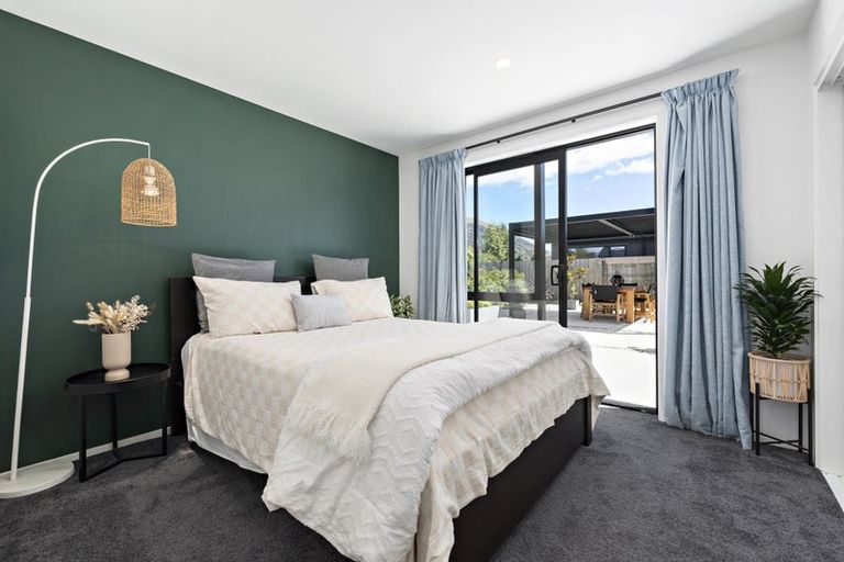 Photo of property in 19 Pennycook Place, Lake Hawea, Wanaka, 9382