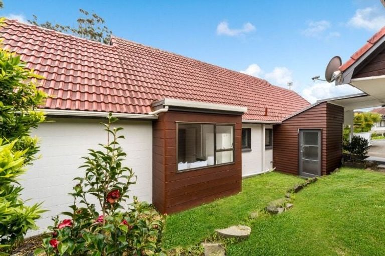 Photo of property in 40 Tudor Road, Henderson, Auckland, 0610