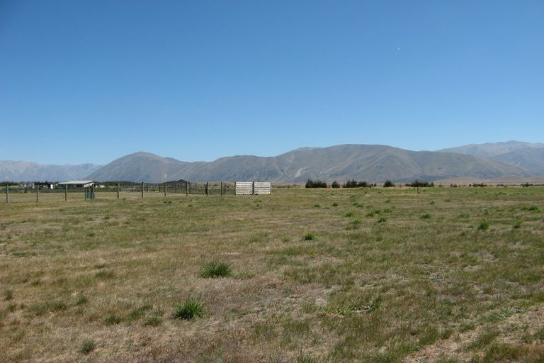 Photo of property in 10 The Drive, Twizel, 7999