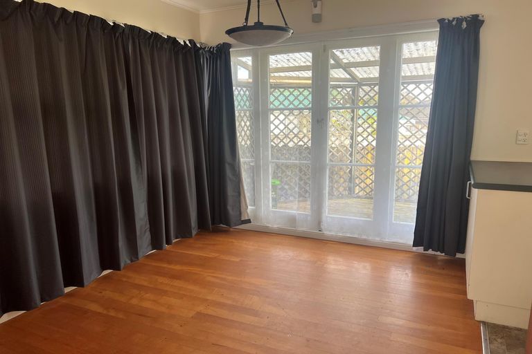 Photo of property in 71a Great South Road, Manurewa, Auckland, 2102