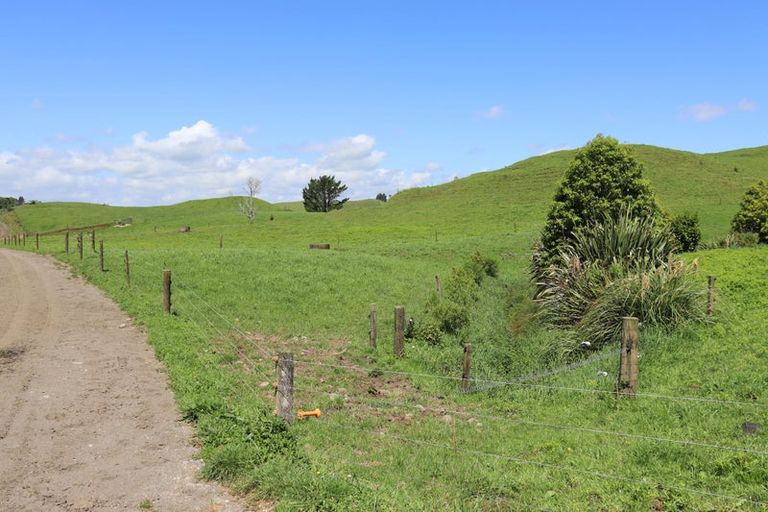 Photo of property in 1234 Richmond Road, Everett Park, Inglewood, 4389