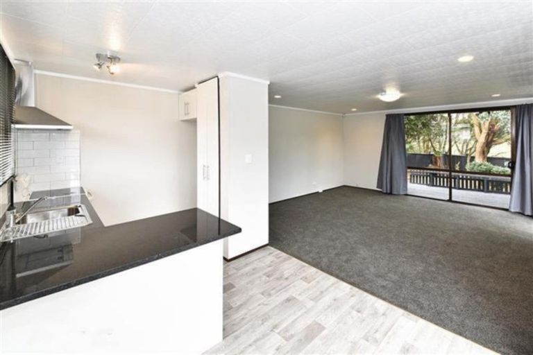 Photo of property in 36 Seaward Place, Wattle Downs, Auckland, 2103