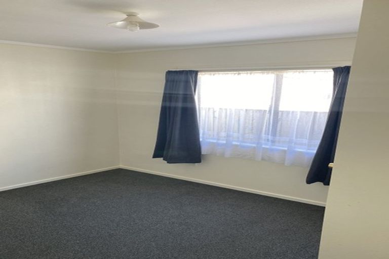 Photo of property in 1/52 Kenderdine Road, Papatoetoe, Auckland, 2025