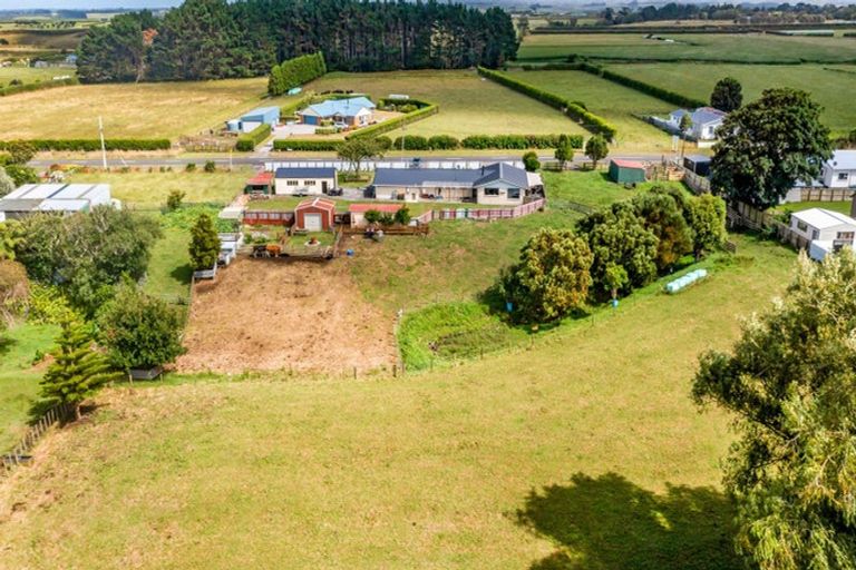 Photo of property in 38 Ketemarae Road, Normanby, Hawera, 4675