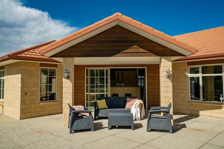 Photo of property in 56 Missy Crescent, Mount Pisa, Cromwell, 9383