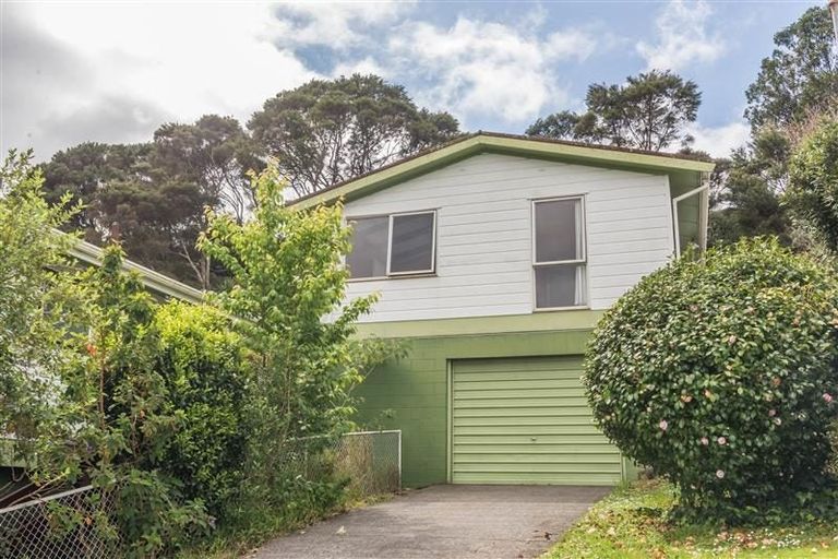 Photo of property in 1/28 Scotstoun Place, Glen Eden, Auckland, 0602