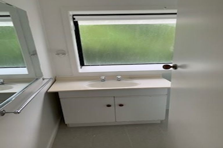 Photo of property in 1/24 Richards Avenue, Forrest Hill, Auckland, 0620