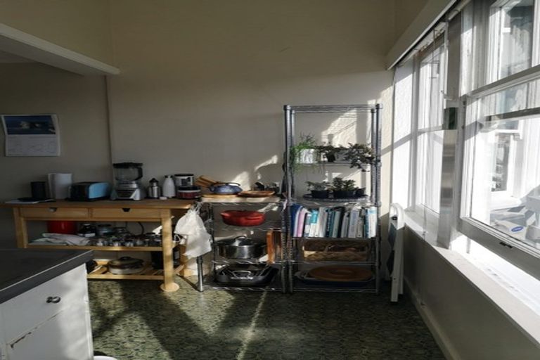 Photo of property in 5/15 Brougham Street, Mount Victoria, Wellington, 6011