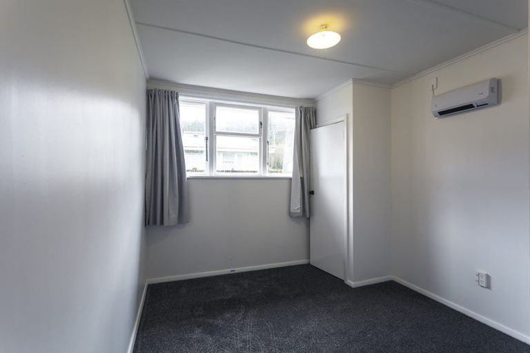 Photo of property in 30-32 Delaney Drive, Stokes Valley, Lower Hutt, 5019
