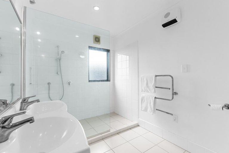 Photo of property in 9 Virginia Grove, Milson, Palmerston North, 4414