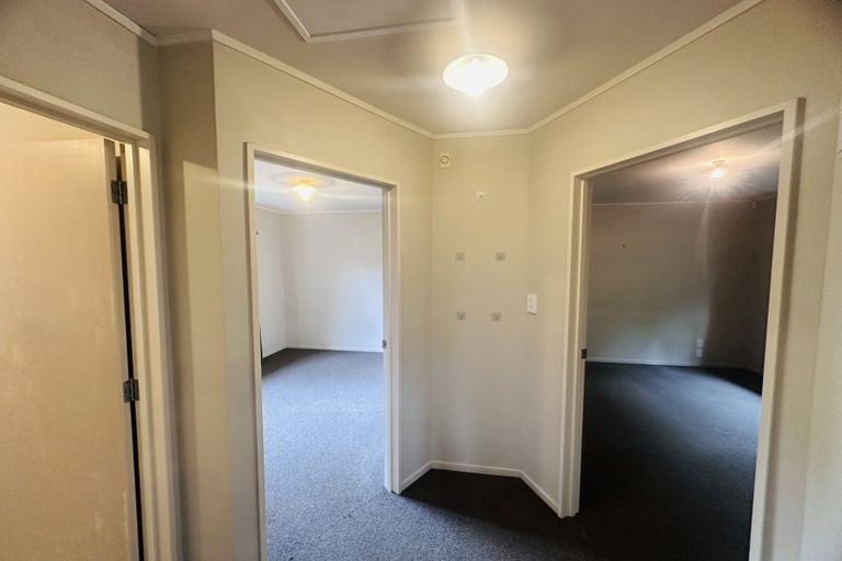 Photo of property in 383 Hobsonville Road, Hobsonville, Auckland, 0618