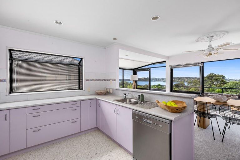 Photo of property in 11 Shuttleworth Place, Manly, Whangaparaoa, 0930