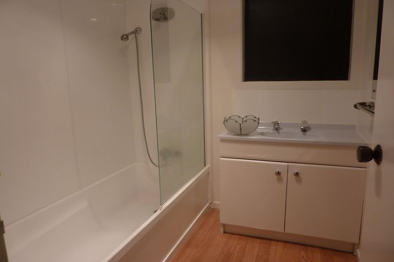 Photo of property in 2/6 Esperanto Road, Papatoetoe, Auckland, 2025