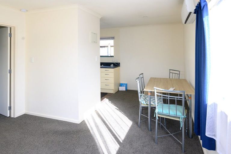 Photo of property in 37 Vardon Road, St Andrews, Hamilton, 3200