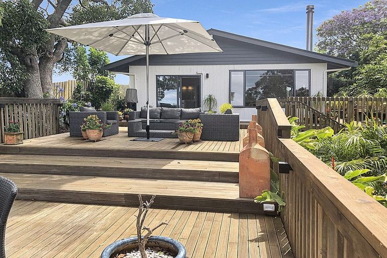 Photo of property in 35 Skudders Beach Road, Kerikeri, 0294