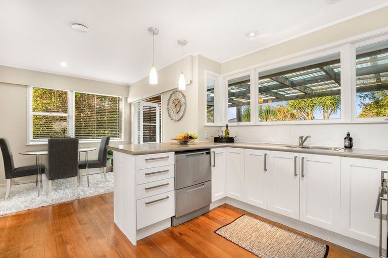 Photo of property in 4 Bexley Place, Pahurehure, Papakura, 2113