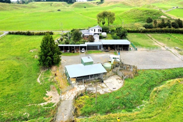 Photo of property in 94 Glengarry Road, Dannevirke, 4978