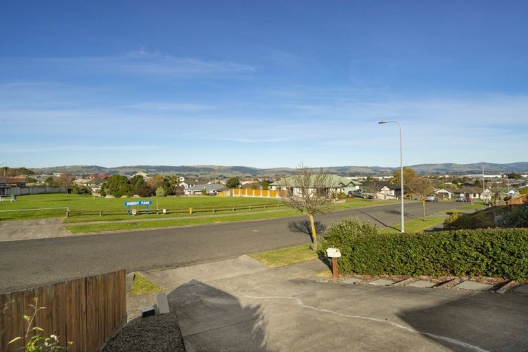Photo of property in 98 Parnell Heights, Kelvin Grove, Palmerston North, 4414