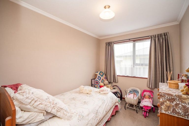 Photo of property in 22 Craig Street, Waikiwi, Invercargill, 9810