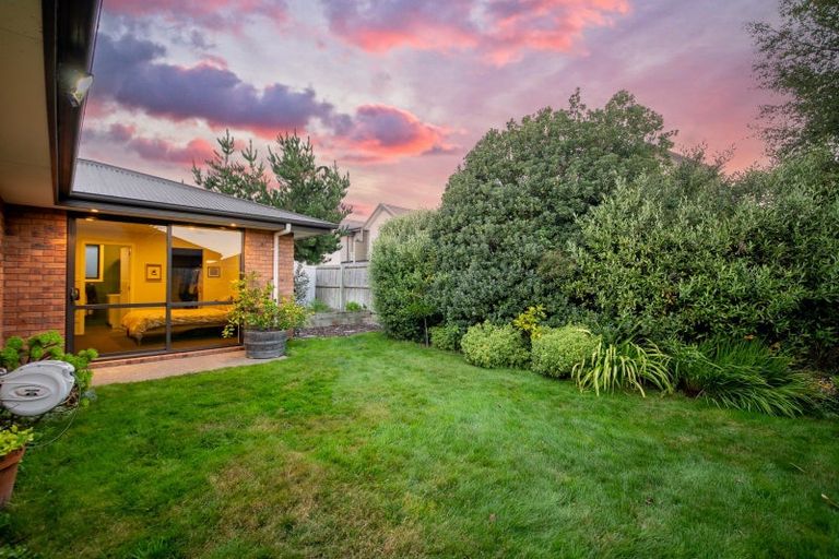 Photo of property in 28 Merrilees Place, Linwood, Christchurch, 8062