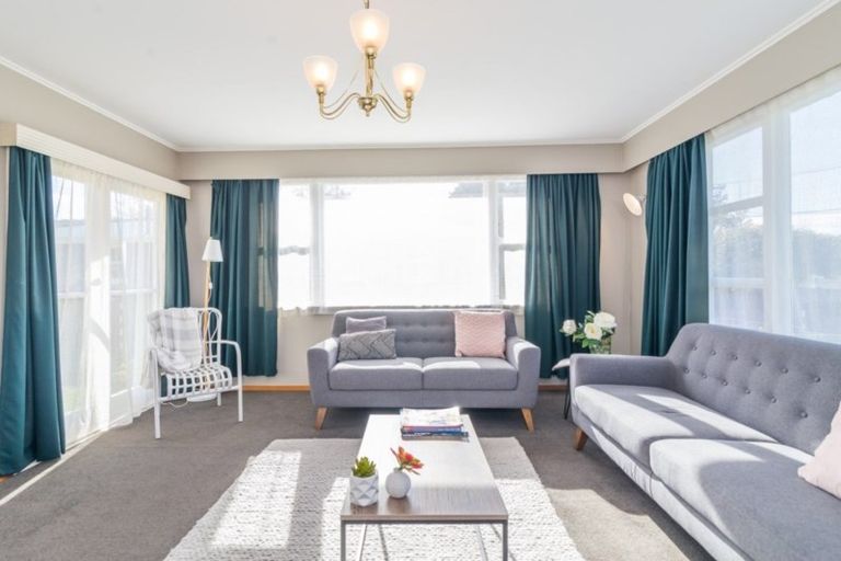 Photo of property in 45 Kashmir Avenue, Clouston Park, Upper Hutt, 5018