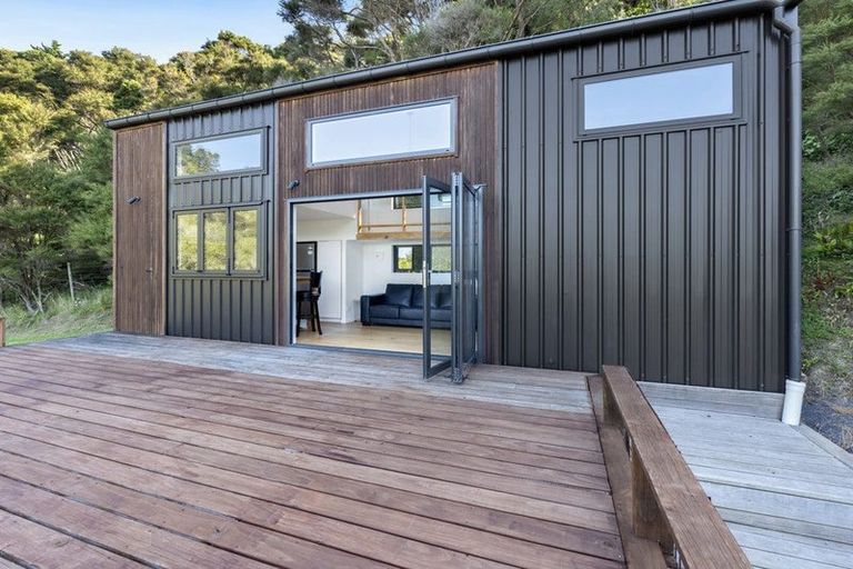 Photo of property in 91 Weranui Road, Waiwera, Orewa, 0994