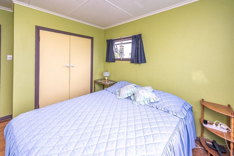 Photo of property in 22 Egmont Street, Castlecliff, Whanganui, 4501