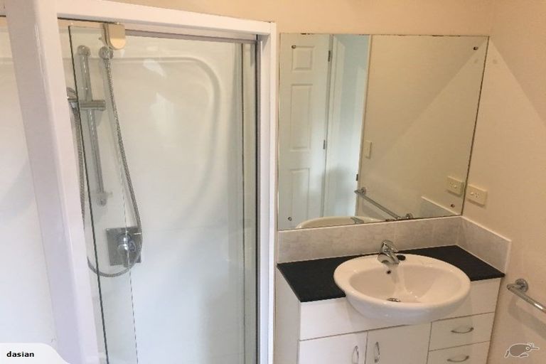 Photo of property in 1 Bernish Place, East Tamaki, Auckland, 2013