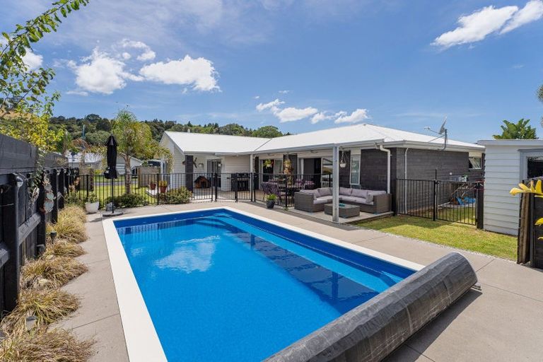 Photo of property in 338 Cook Drive, Whitianga, 3510