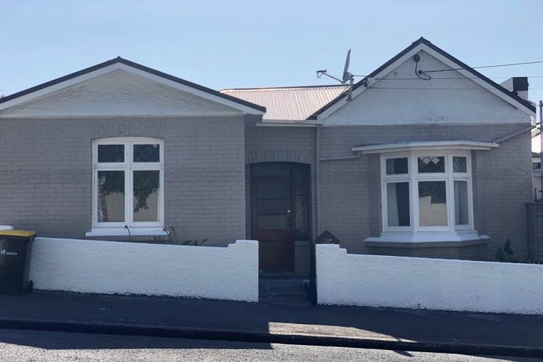 Photo of property in 114 Maitland Street, Dunedin Central, Dunedin, 9016