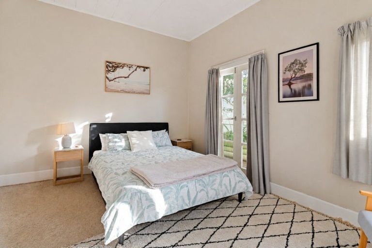 Photo of property in 56 Freyberg Street, Lyall Bay, Wellington, 6022