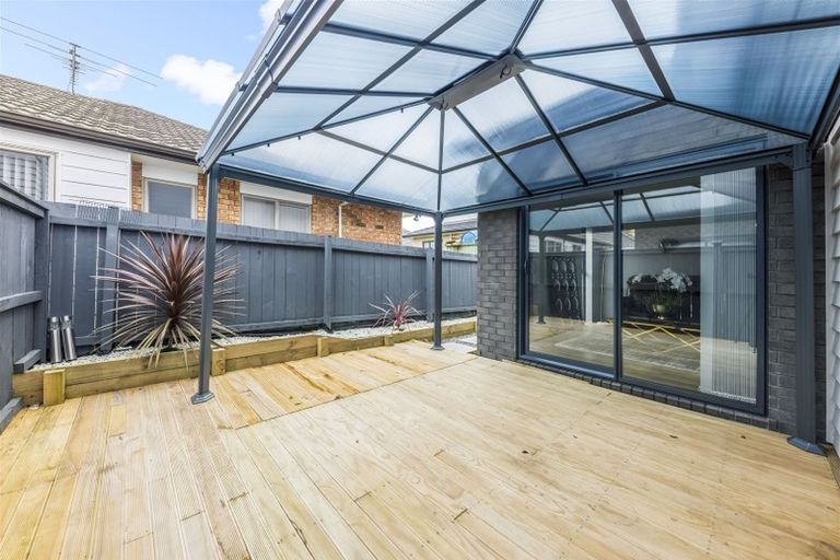 Photo of property in 11d Kent Road, Manurewa, Auckland, 2102