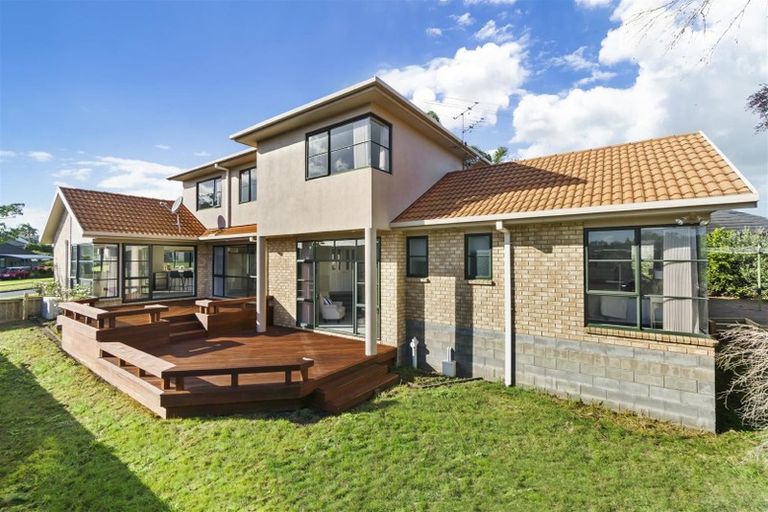 Photo of property in 19 Manara Place, The Gardens, Auckland, 2105