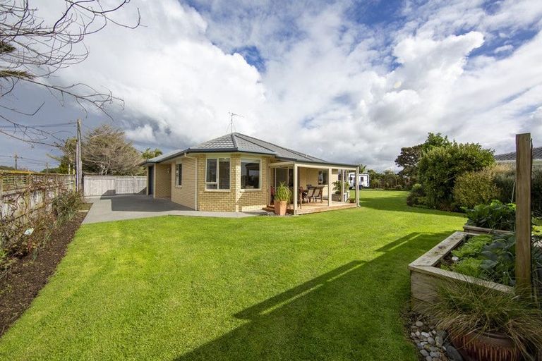 Photo of property in 9 Insley Road, Waipu, 0510