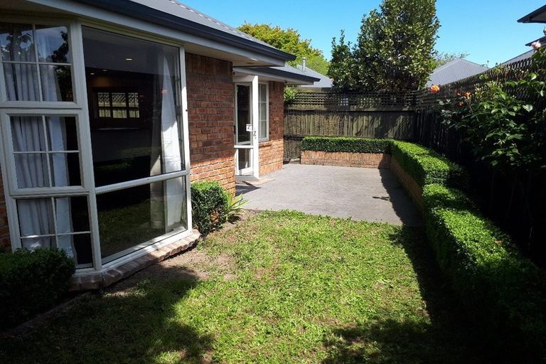 Photo of property in 10 Parade Court, Addington, Christchurch, 8024