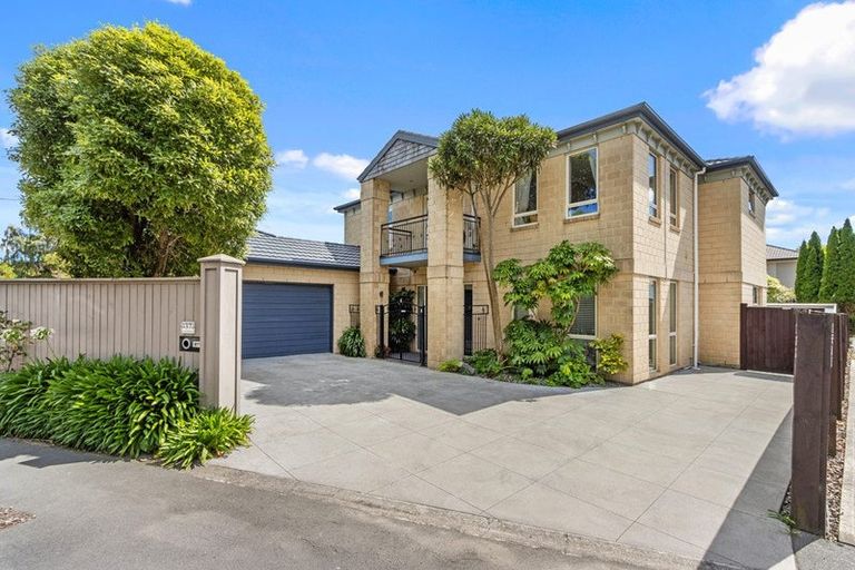 Photo of property in 137 Centaurus Road, Saint Martins, Christchurch, 8022