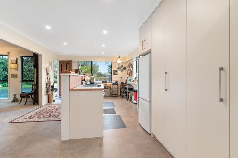 Photo of property in 74 Park Road, Carterton, 5713