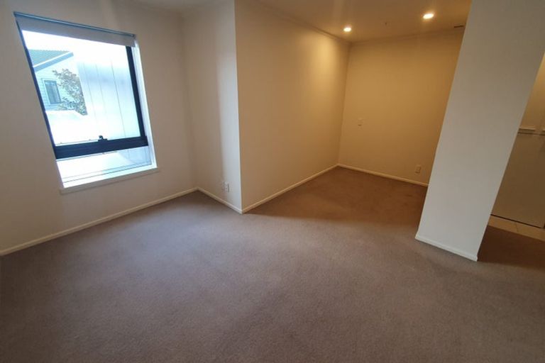 Photo of property in Luna Apartments, 1n/16 Burton Street, Grafton, Auckland, 1010