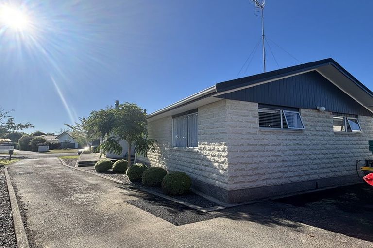 Photo of property in 4 Renata Road, Otaki, 5512