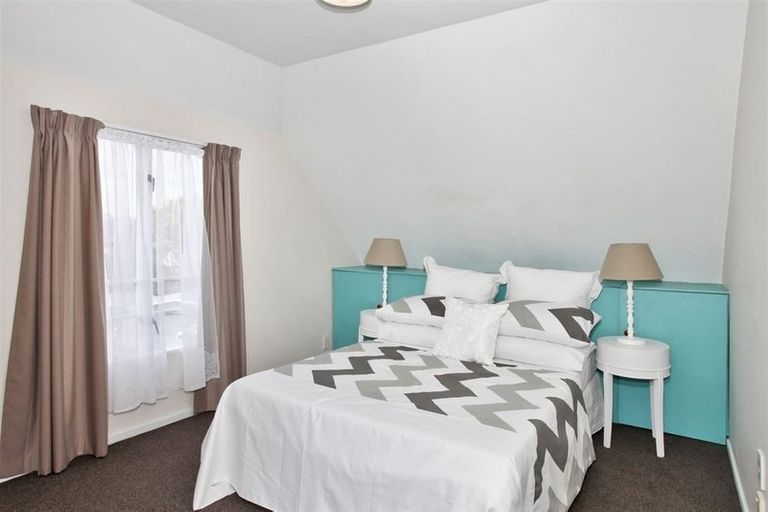 Photo of property in 2/27 Maxwell Street, Riccarton, Christchurch, 8041