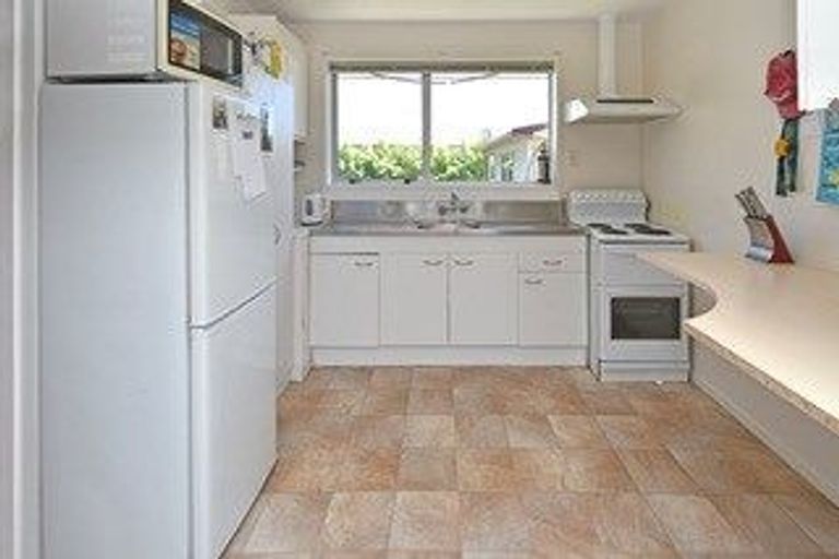 Photo of property in 1/150 Bowhill Road, New Brighton, Christchurch, 8083