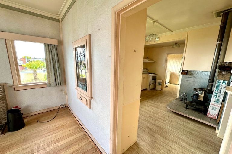 Photo of property in 228 Clyde Street, Balclutha, 9230