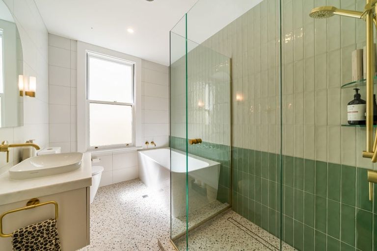 Photo of property in 40 Mckinley Crescent, Brooklyn, Wellington, 6021