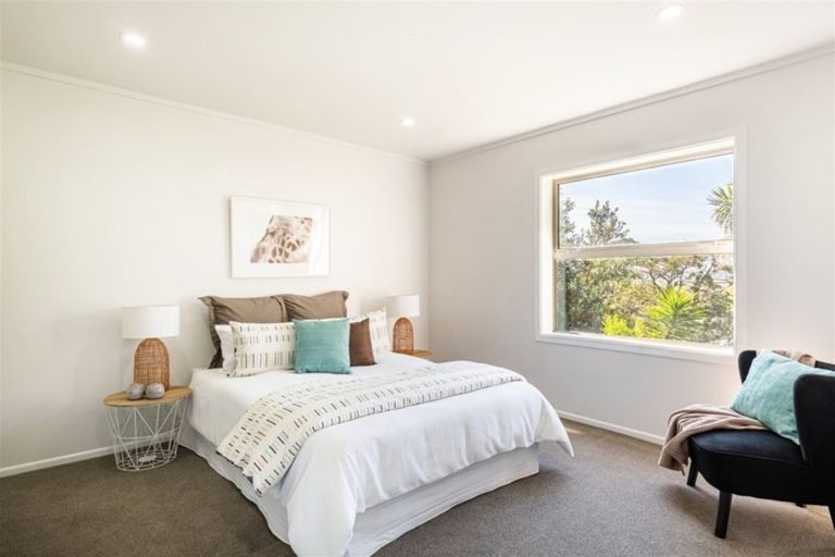 Photo of property in 2/46 Gill Avenue, Te Atatu Peninsula, Auckland, 0610