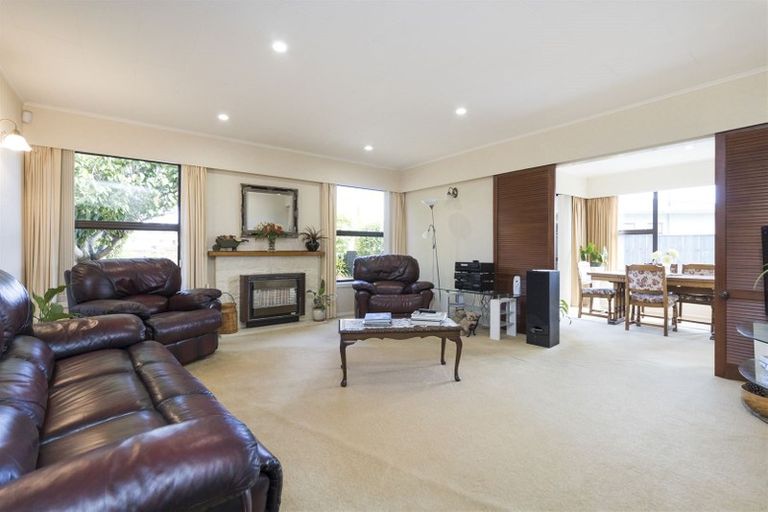 Photo of property in 12 Freyberg Street, Feilding, 4702