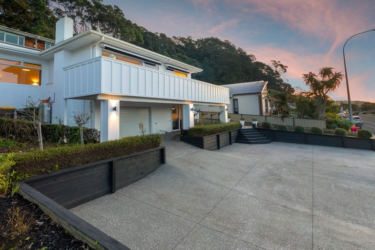 Photo of property in 162 Pohutukawa Avenue, Ohope, 3121