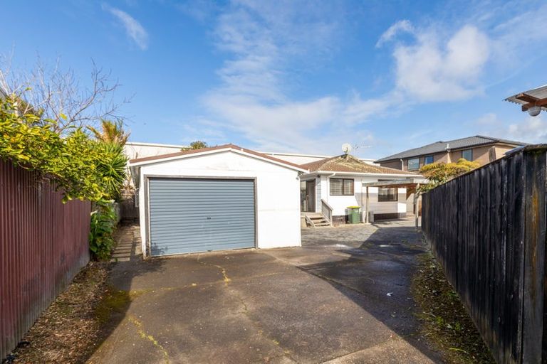Photo of property in 53a Brandon Road, Glen Eden, Auckland, 0602