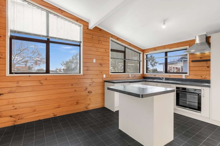 Photo of property in 4 Kebbell Avenue, Levin, 5510